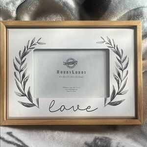 Hobby Lobby Gold and White Love Frame